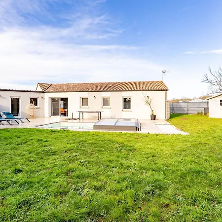 Nouveau ! Bulle D'air - Maison Avec Piscine بيت للعطل *